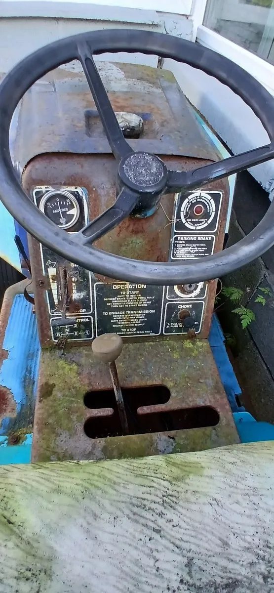 Tractor Lowes Dynamark 1842 - Image 3