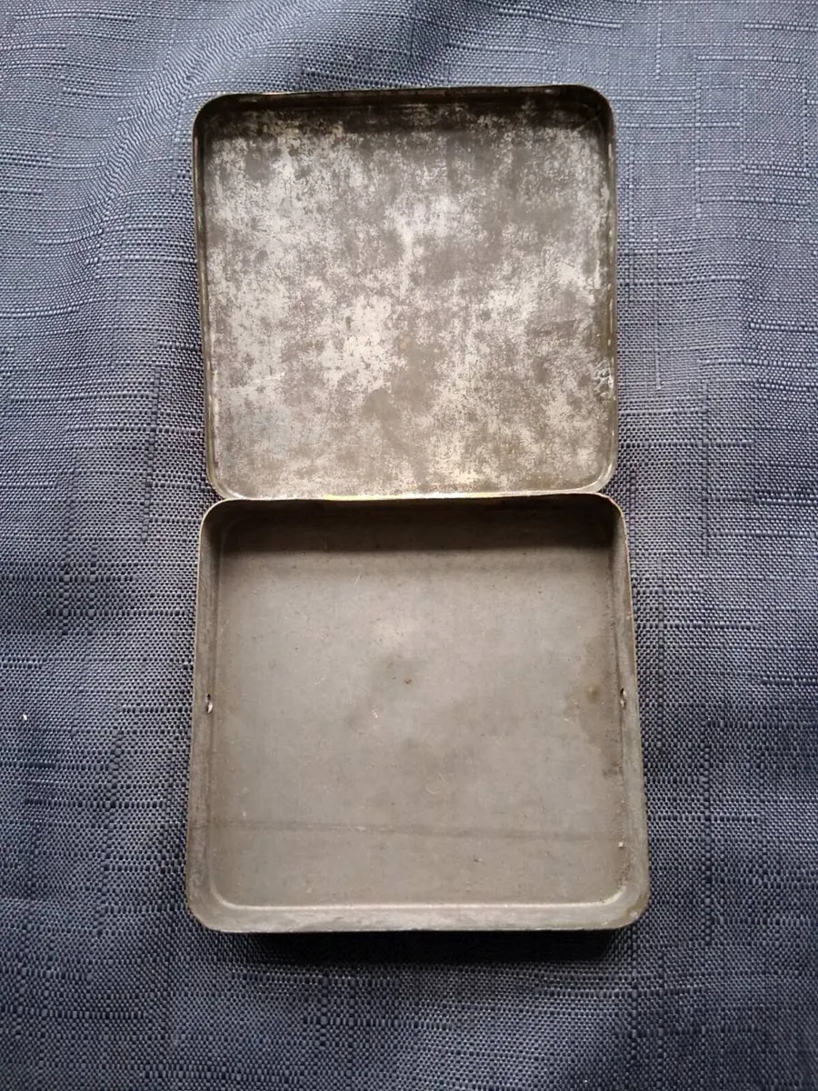 Vintage Player's Digger Flake Tobacco Tin - Image 3