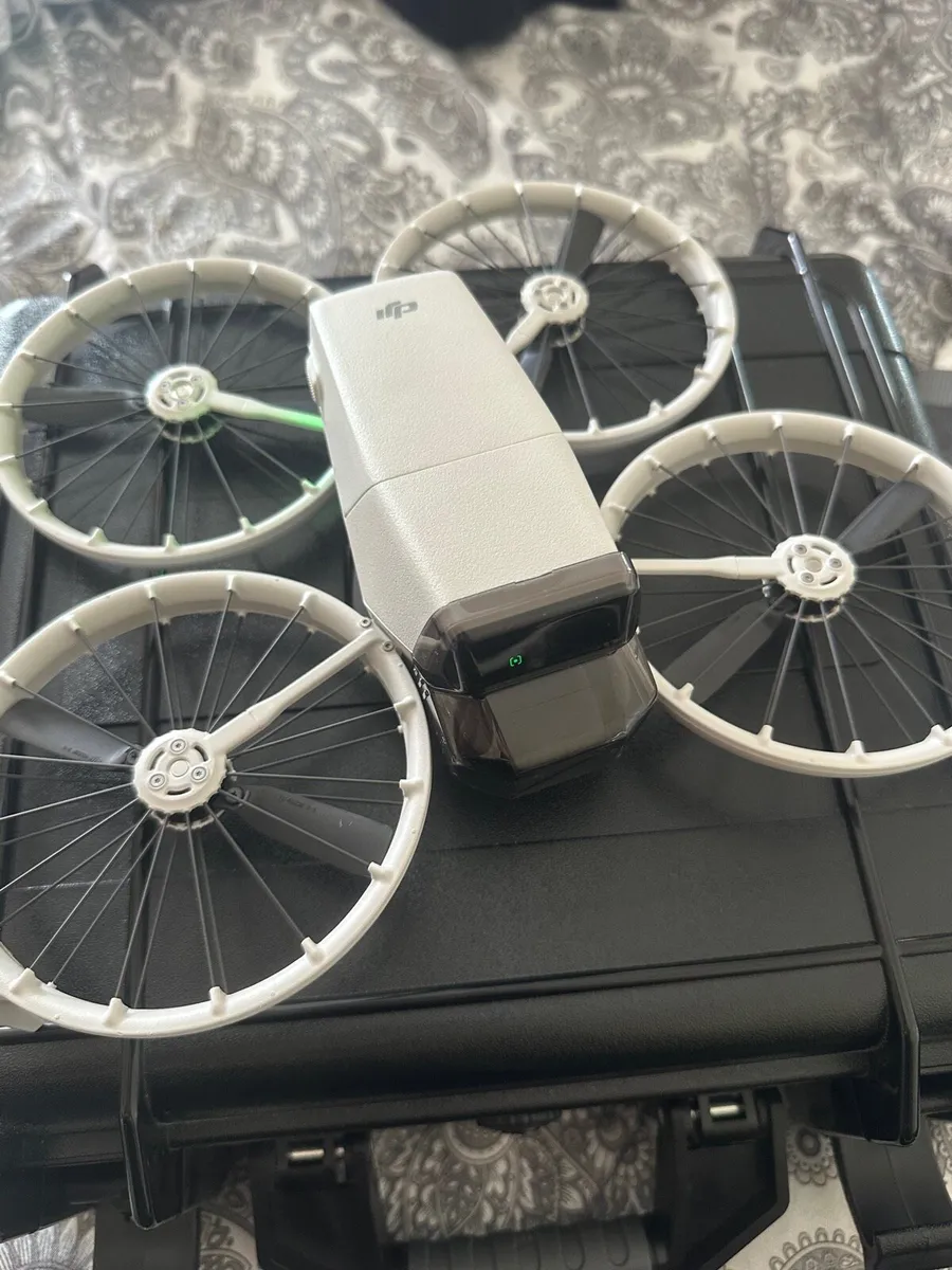 DJI Flip (RC2) - Image 1