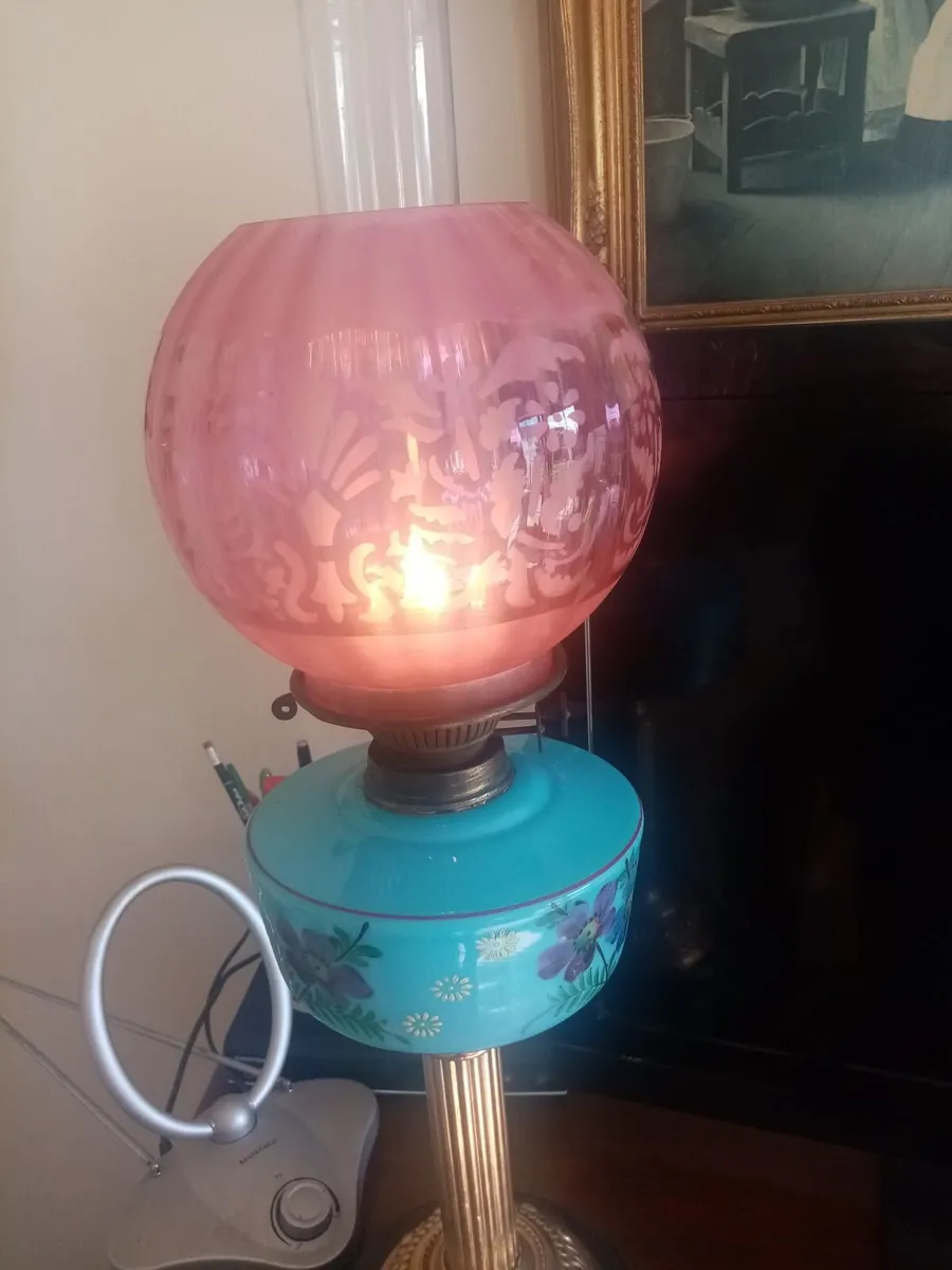 Vintage oil Lamp - Image 3