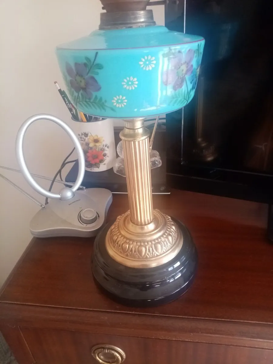 Vintage oil Lamp - Image 2