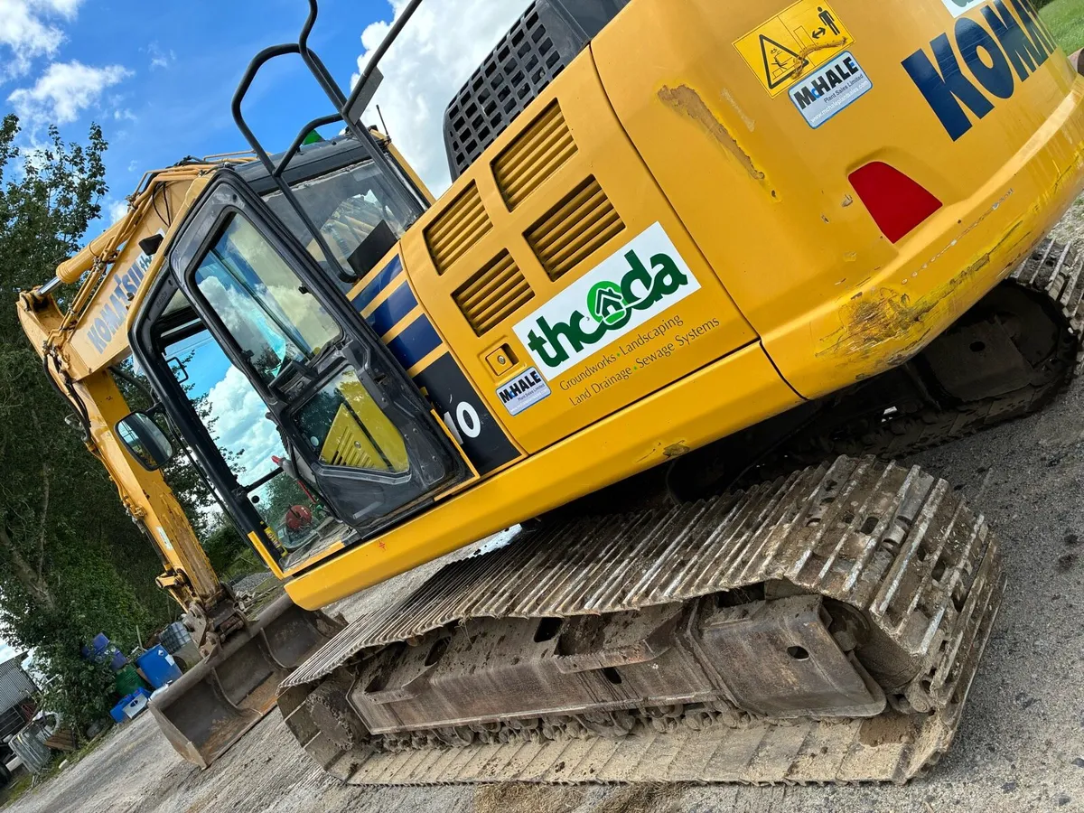 2016 Komatsu 210 - Image 4