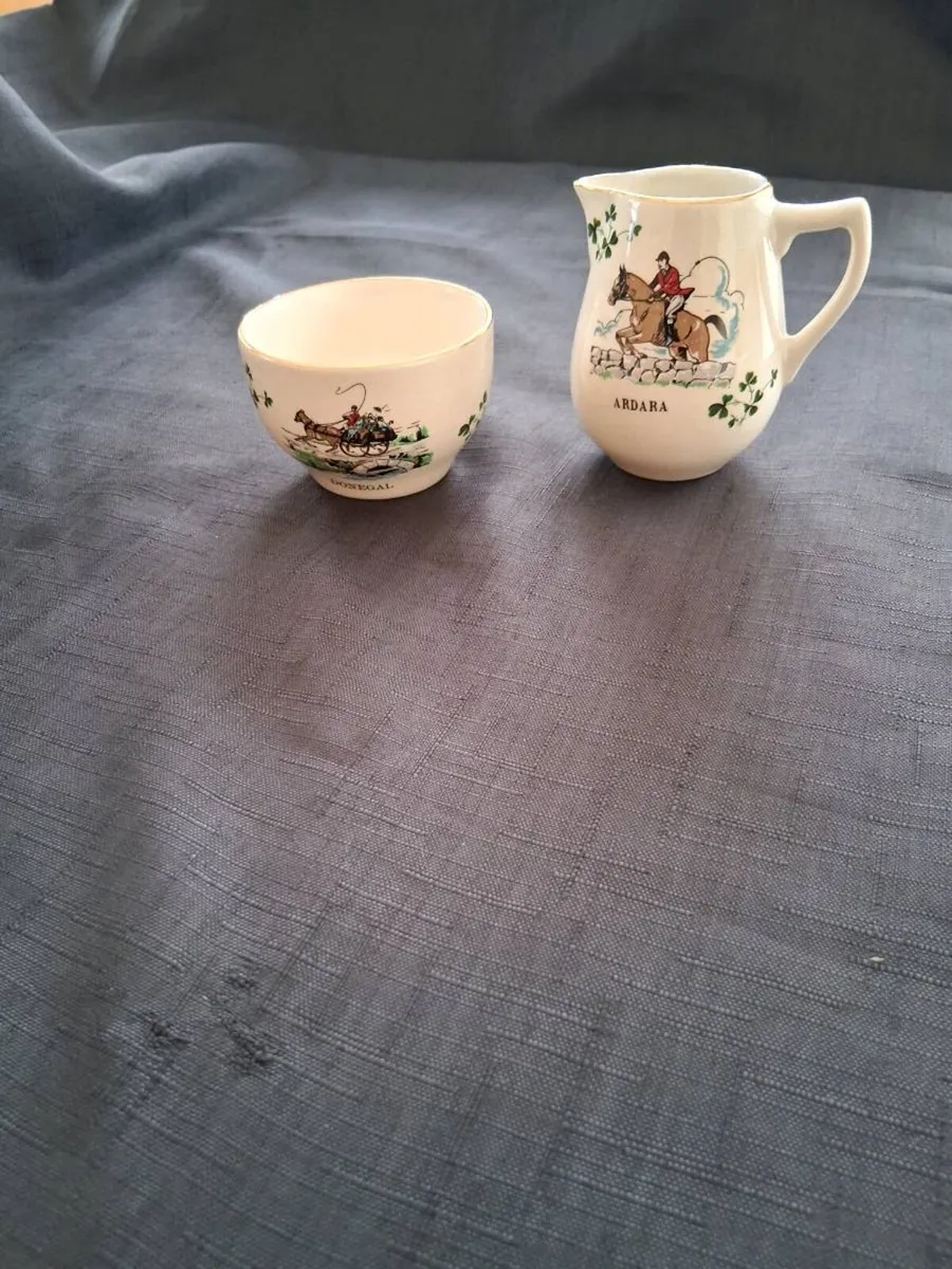 Carrigaline Pottery Jug & Sugar Bowl - Image 2