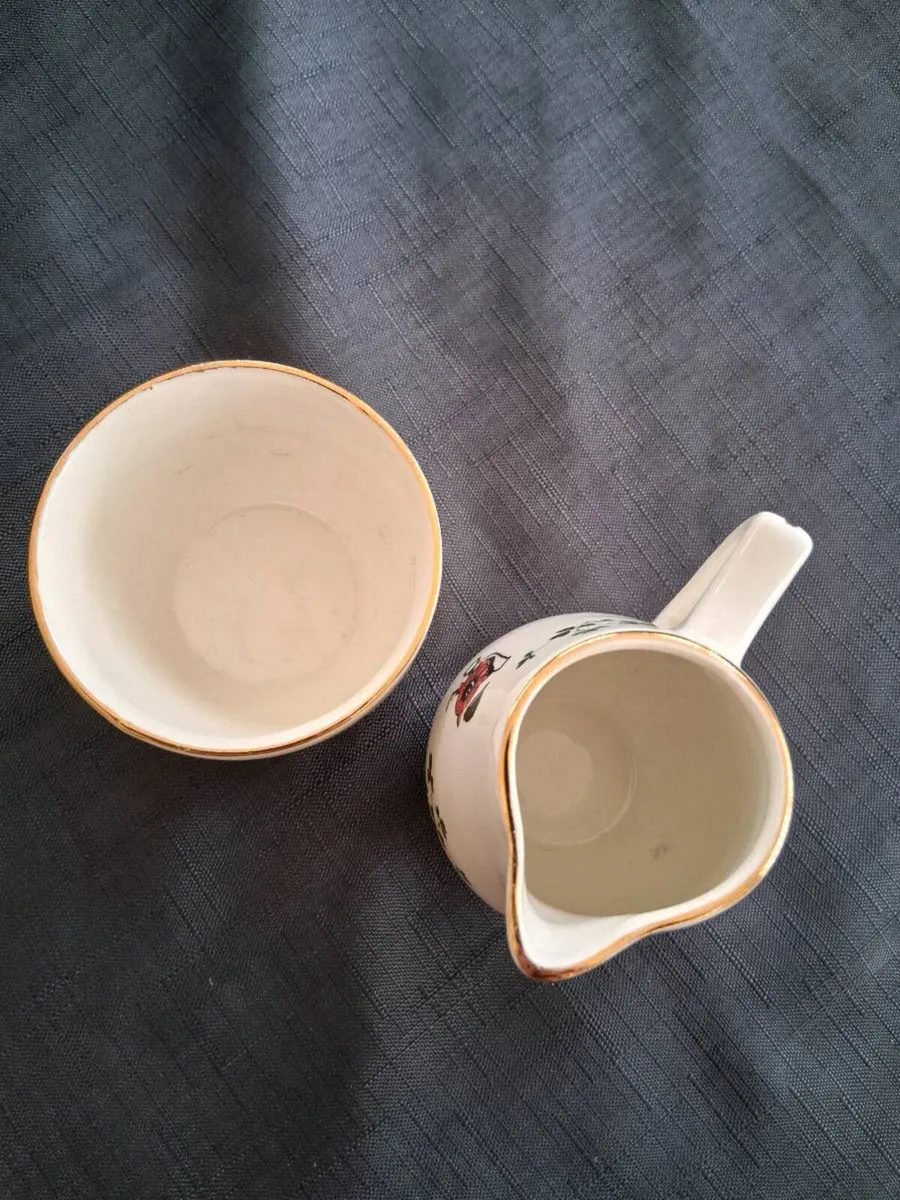 Carrigaline Pottery Jug & Sugar Bowl - Image 4