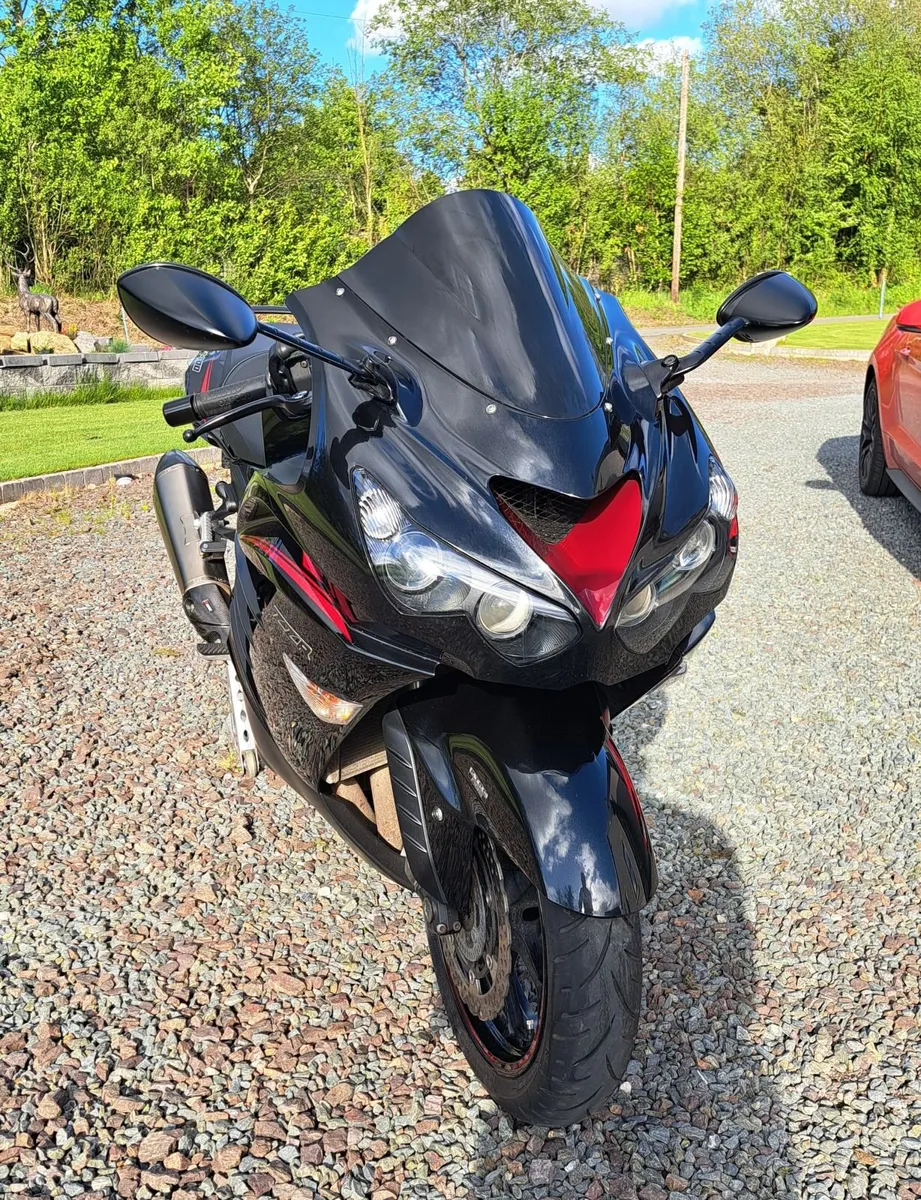 Kawasaki ZZR1400 2019 - Image 1