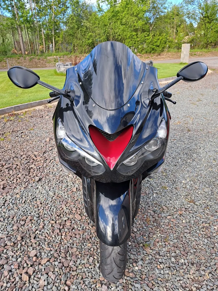 Kawasaki ZZR1400 2019 - Image 4