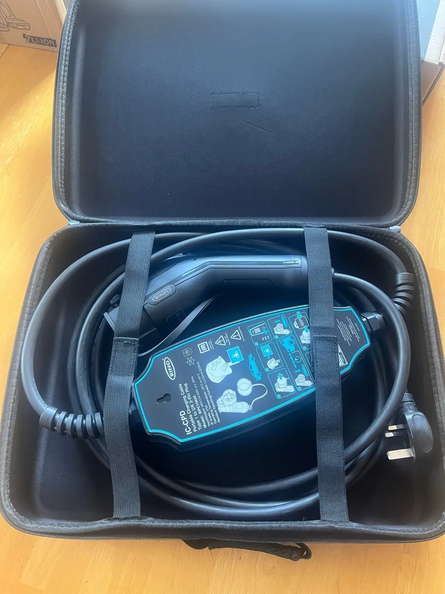 NEW Type 1 EV Electric Car Granny Charger 5M 3 Pin - Image 2