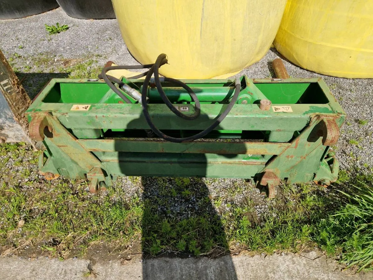Bale handler - Image 1