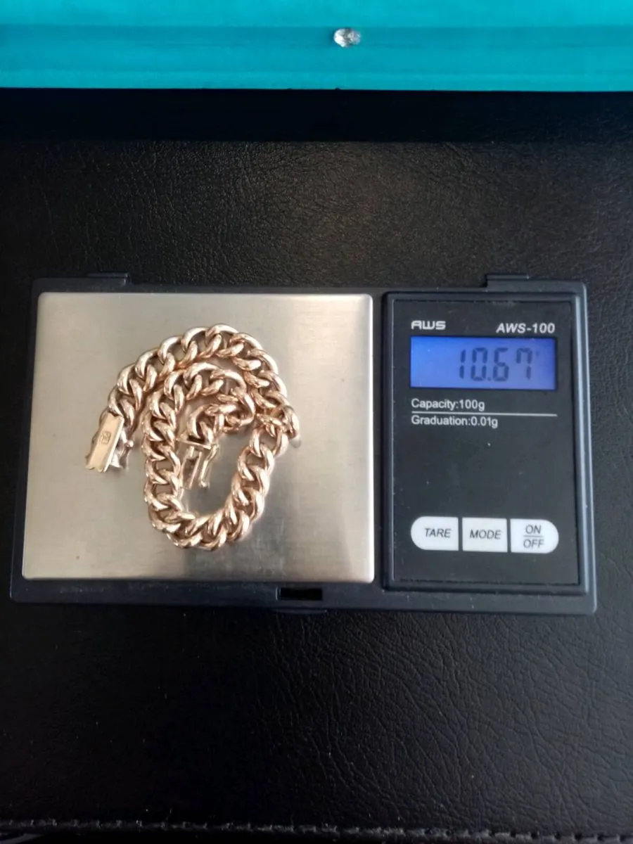 Heavy 9ct Gold Bracelet, fully hallmarked - Image 1