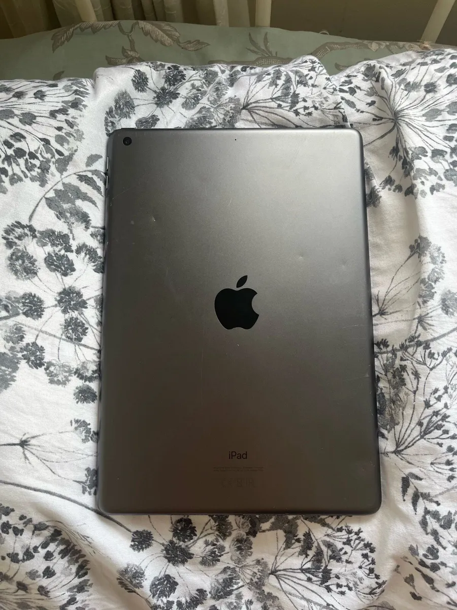 iPad - Image 3