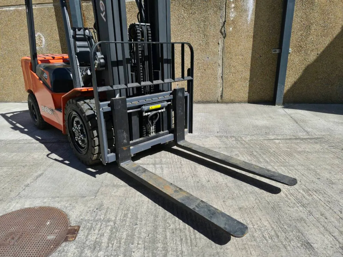 3.5 Tonne Forklift BIG SPEC - Image 2