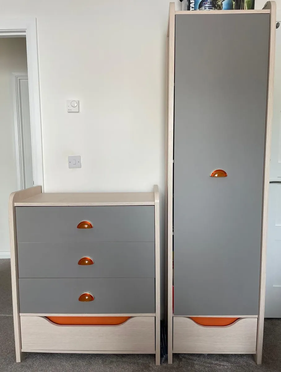 Children’s bedroom furniture set with bed - Image 2
