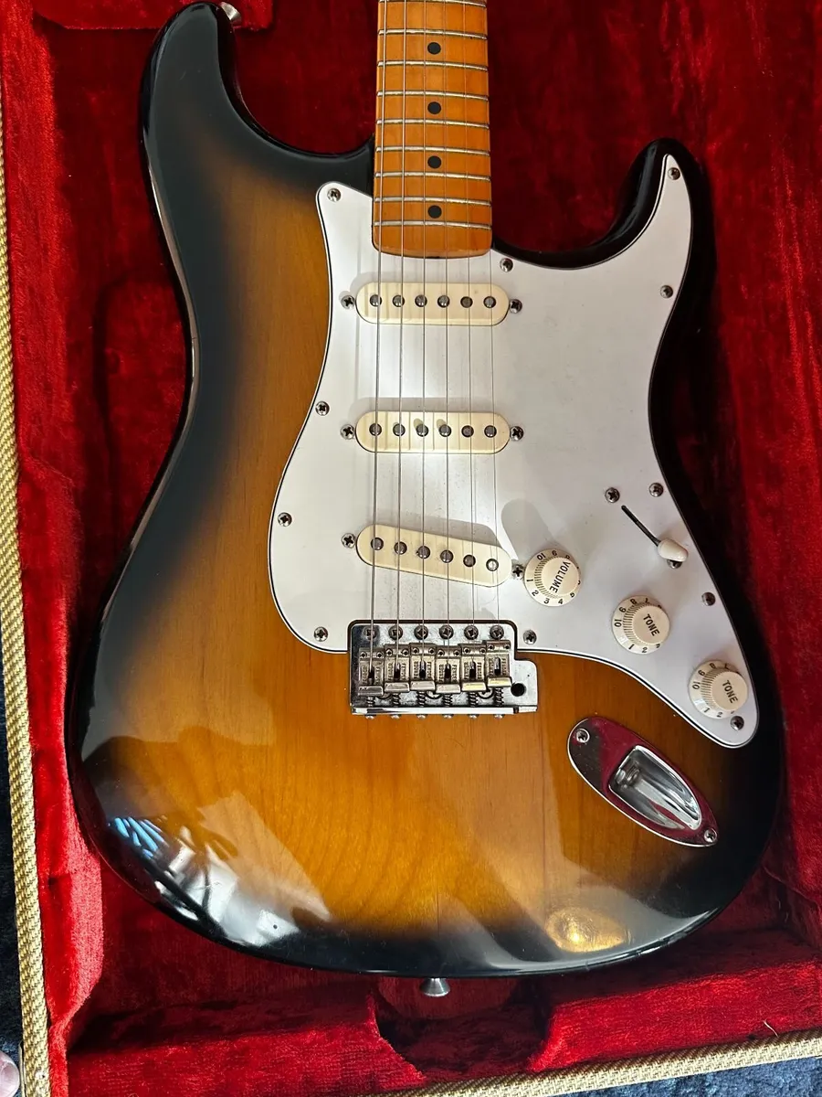 Fender American Vintage II 1957 Stratocaster - Image 4
