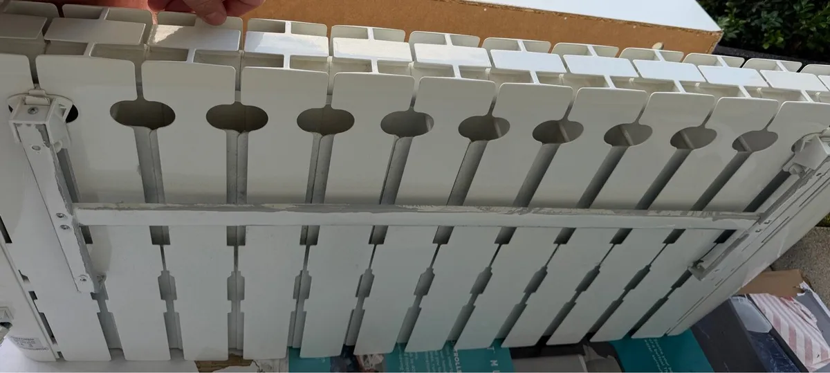 2 x JouleTherm JT20i 2000W Electric Radiators - Image 2