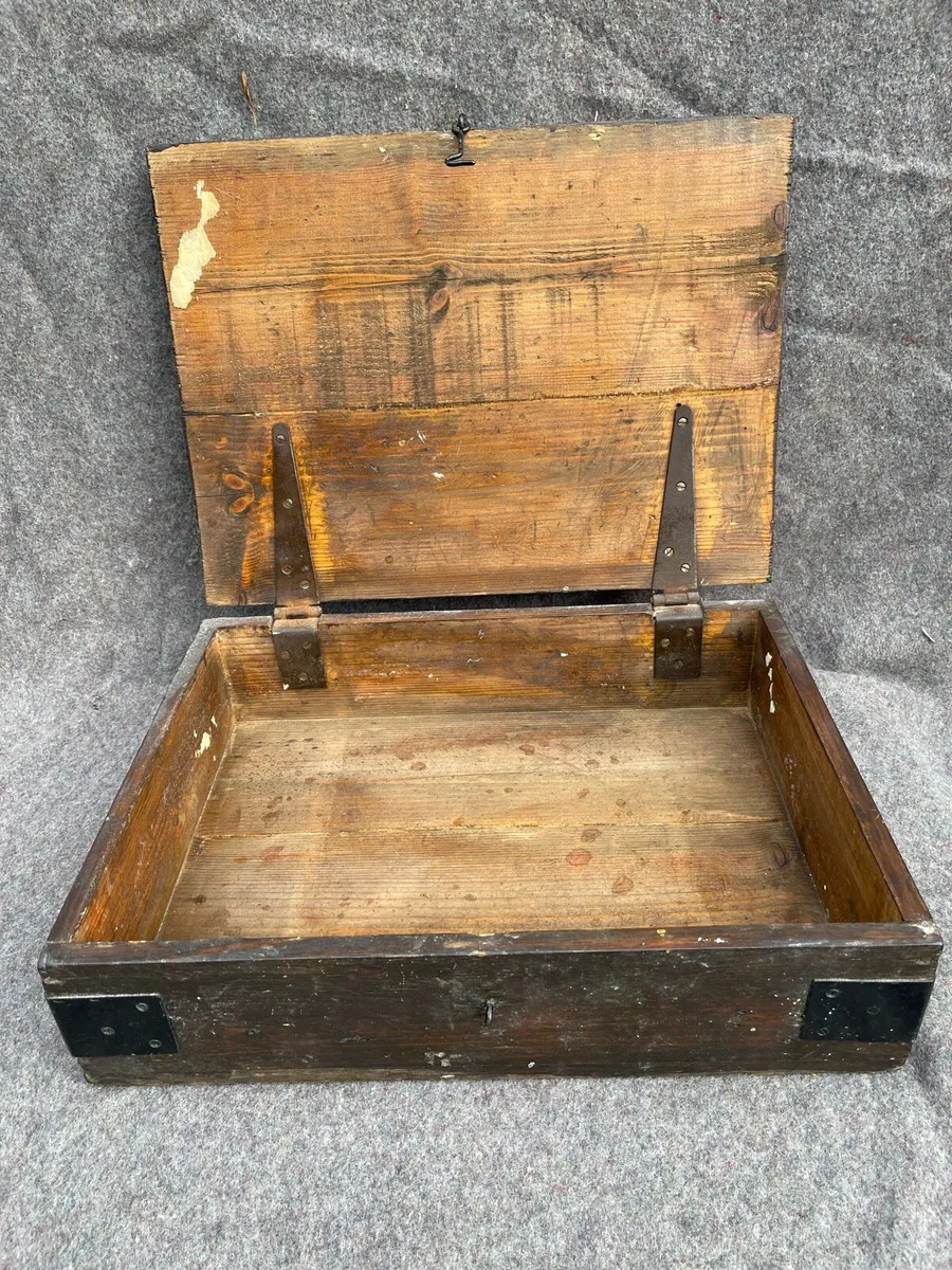 Antique photo box - Image 3