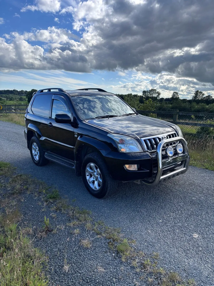 2004 Toyota Landcruiser - Image 1
