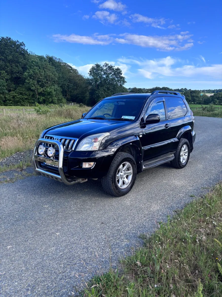 2004 Toyota Landcruiser - Image 2