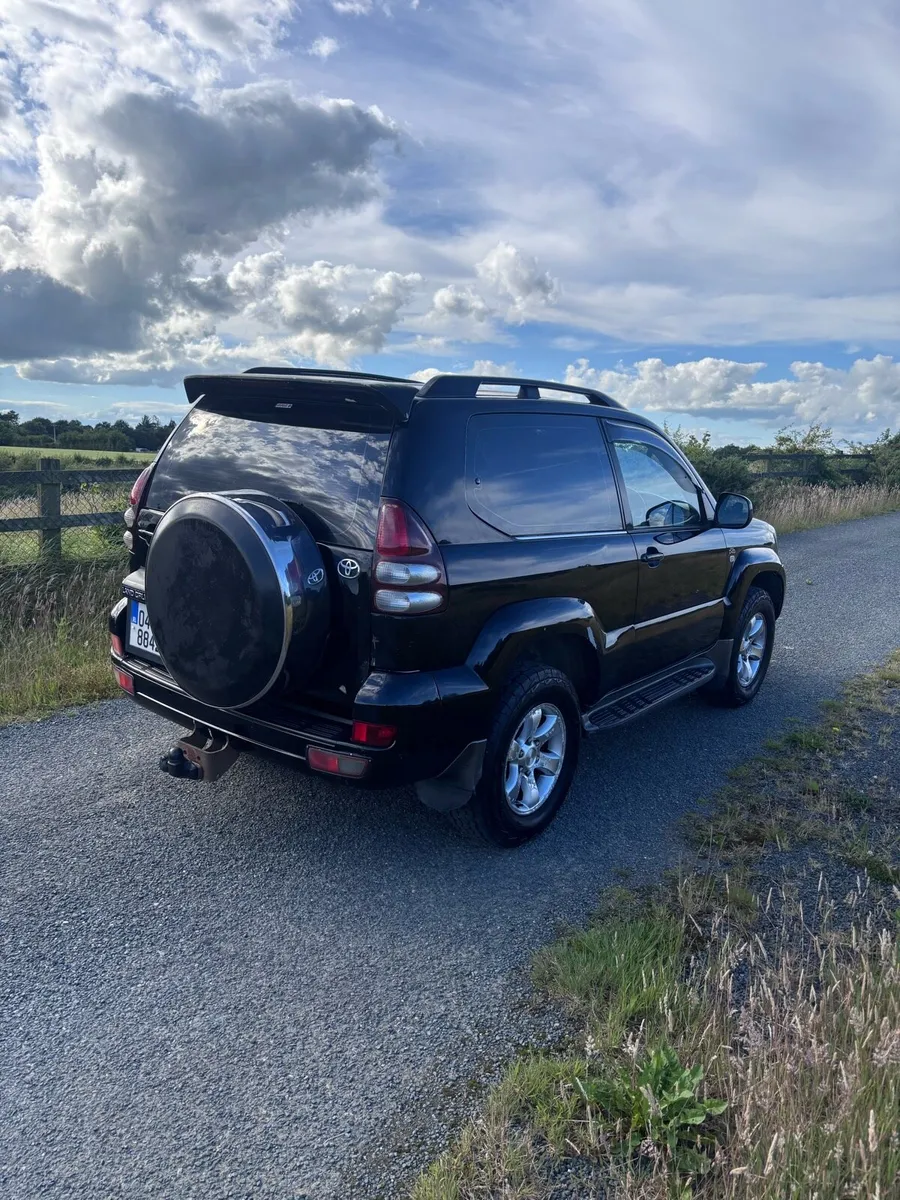 2004 Toyota Landcruiser - Image 3