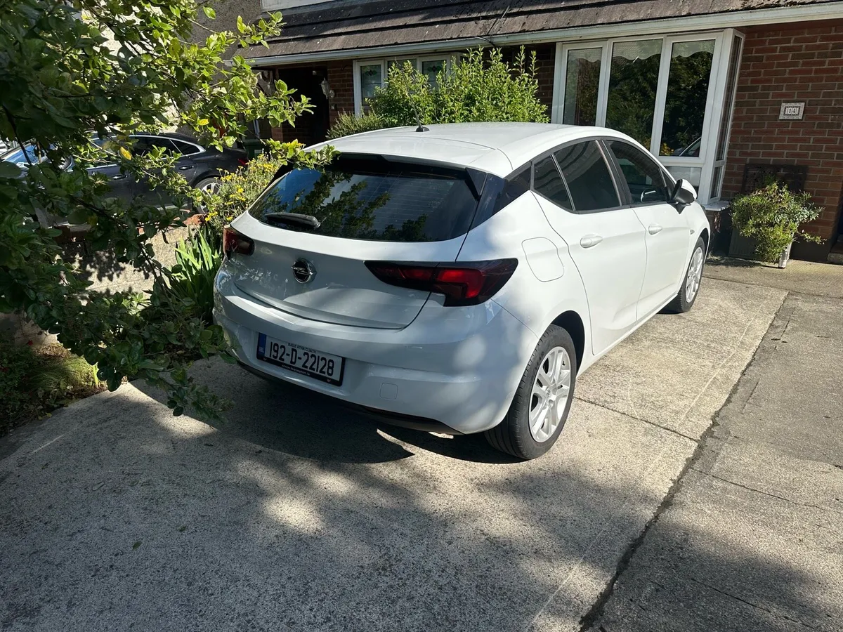 Opel Astra 1.6d - Image 3