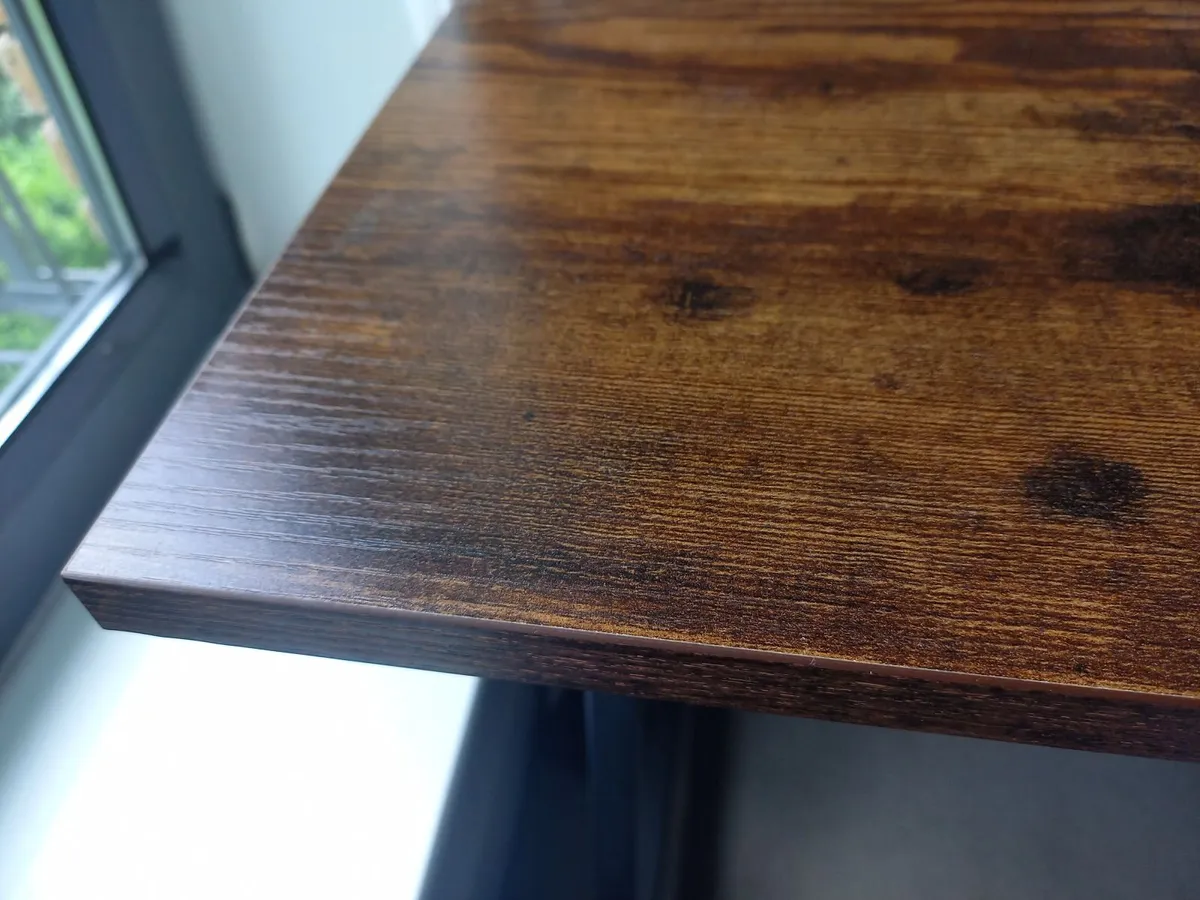 Desk and chair - Image 2