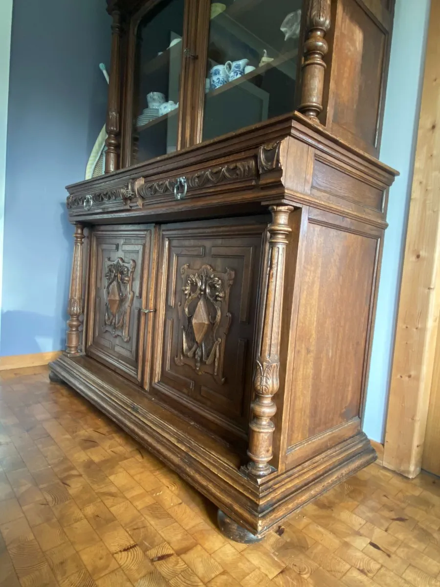 two piece antic buffet - Image 3