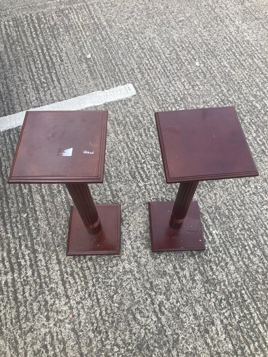 Mahogany stands - Image 1
