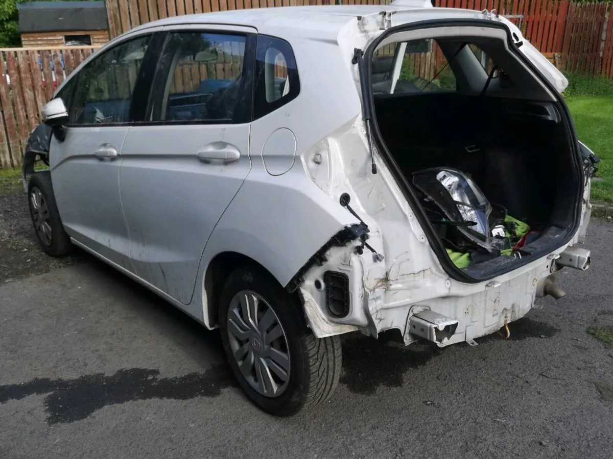 Honda jazz 2017 - Image 2