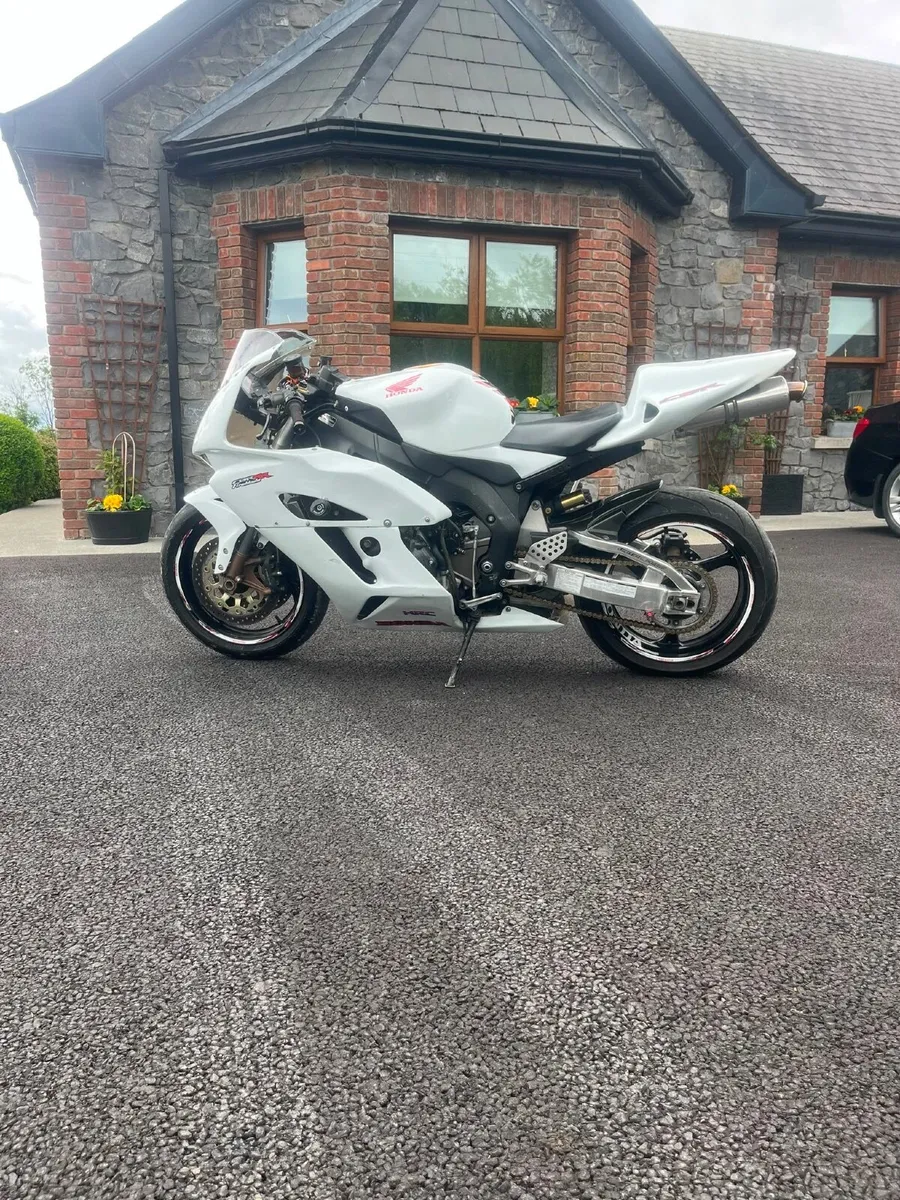 Motorbike / track bike - Image 4