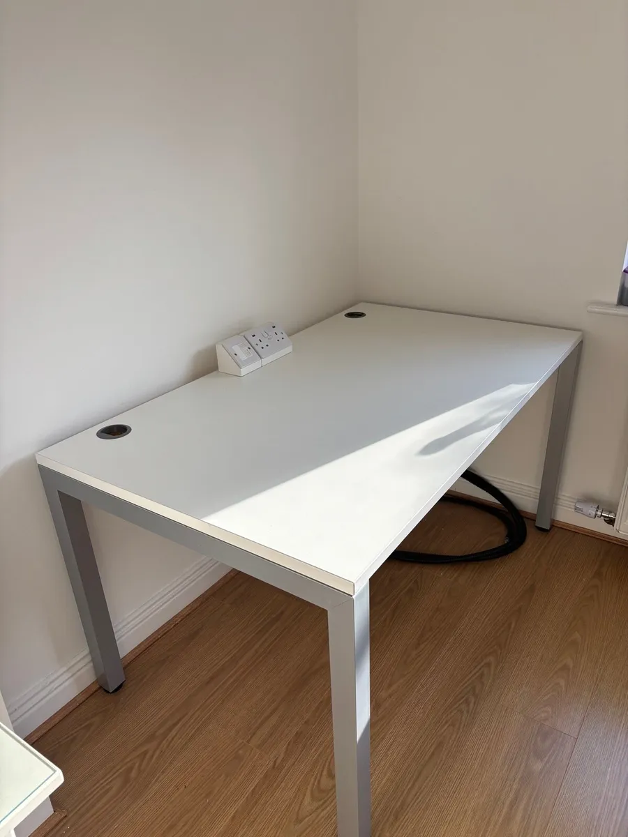 Home office desk - Image 1
