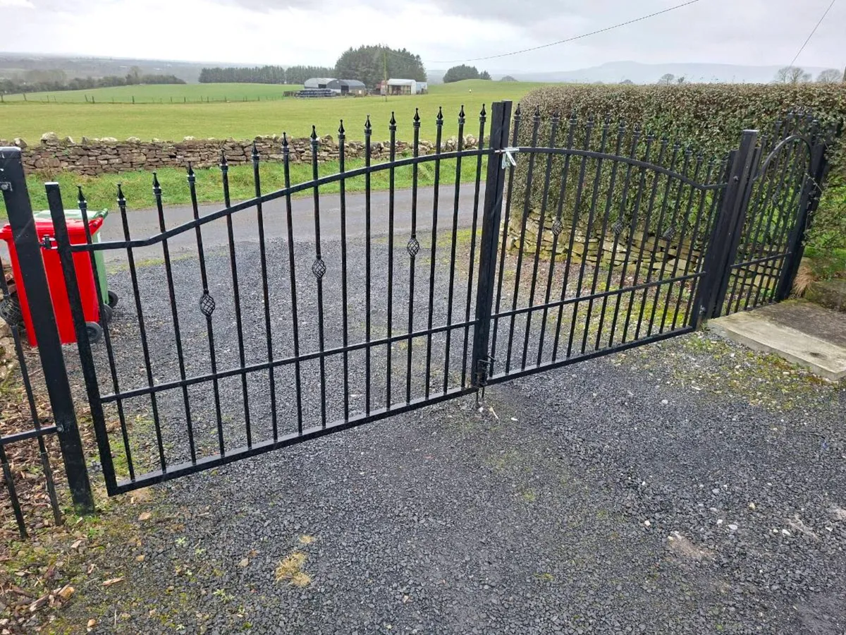 Entrance Gates - Image 4