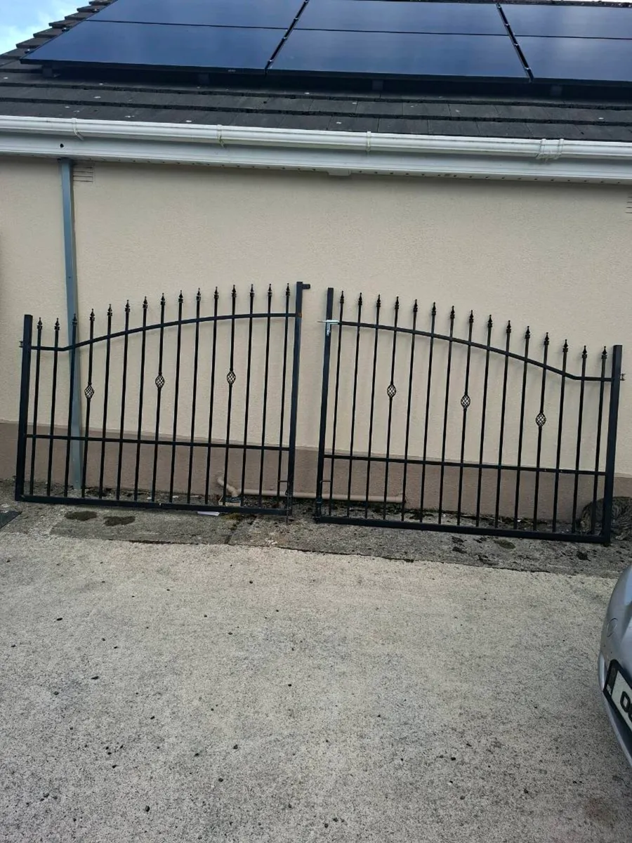 Entrance Gates - Image 1