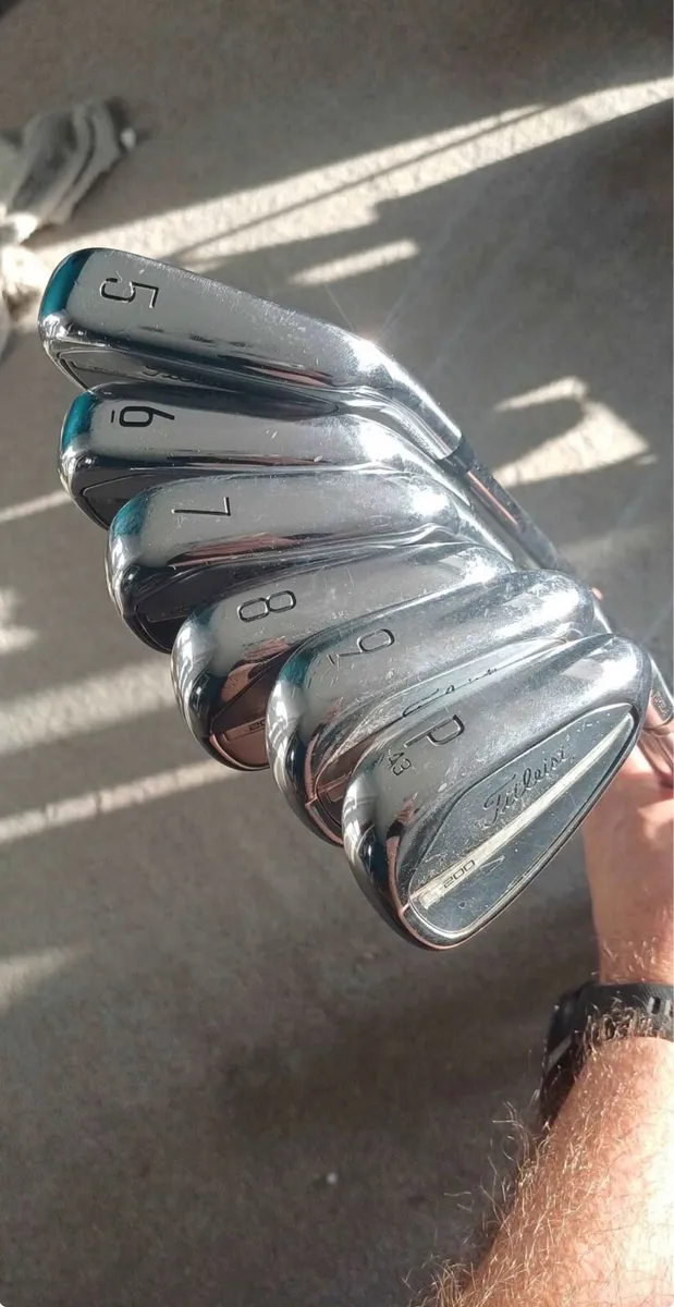 Titleist T200 5-PW 2023 - Image 3