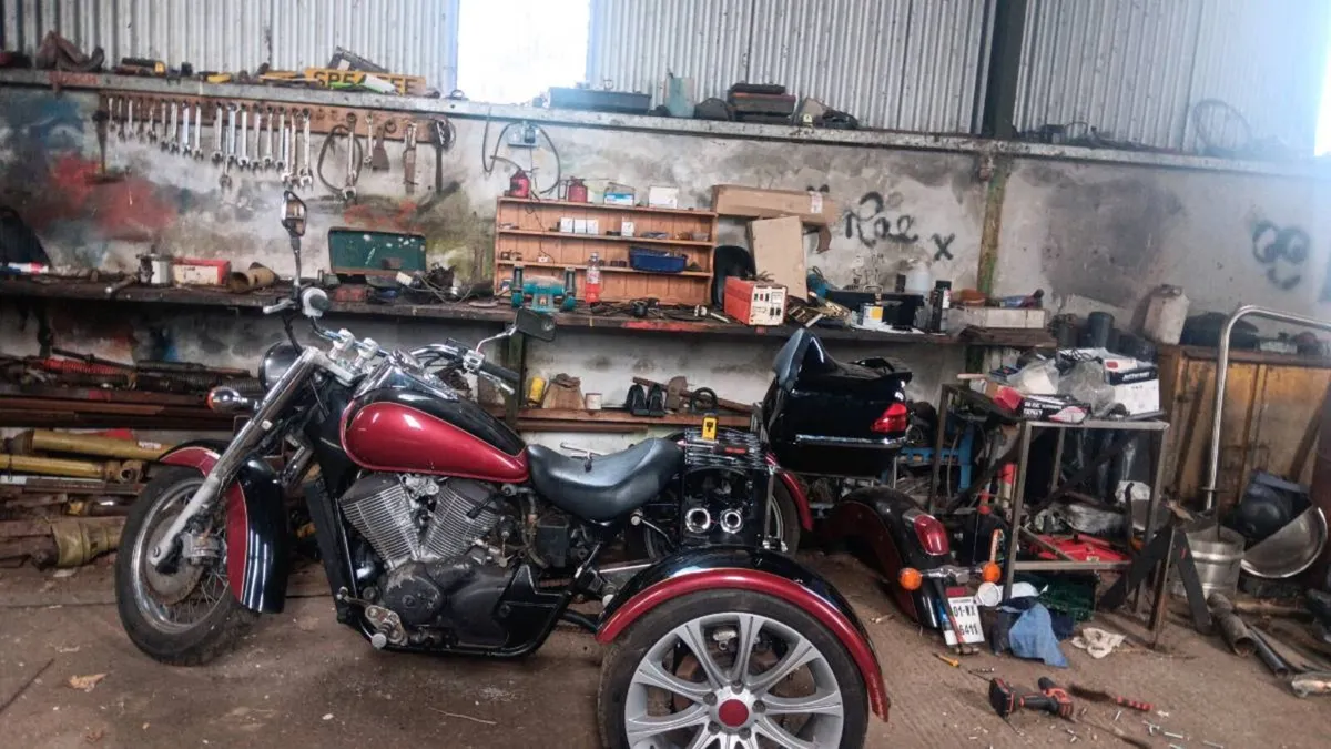 TRIKE - Image 1