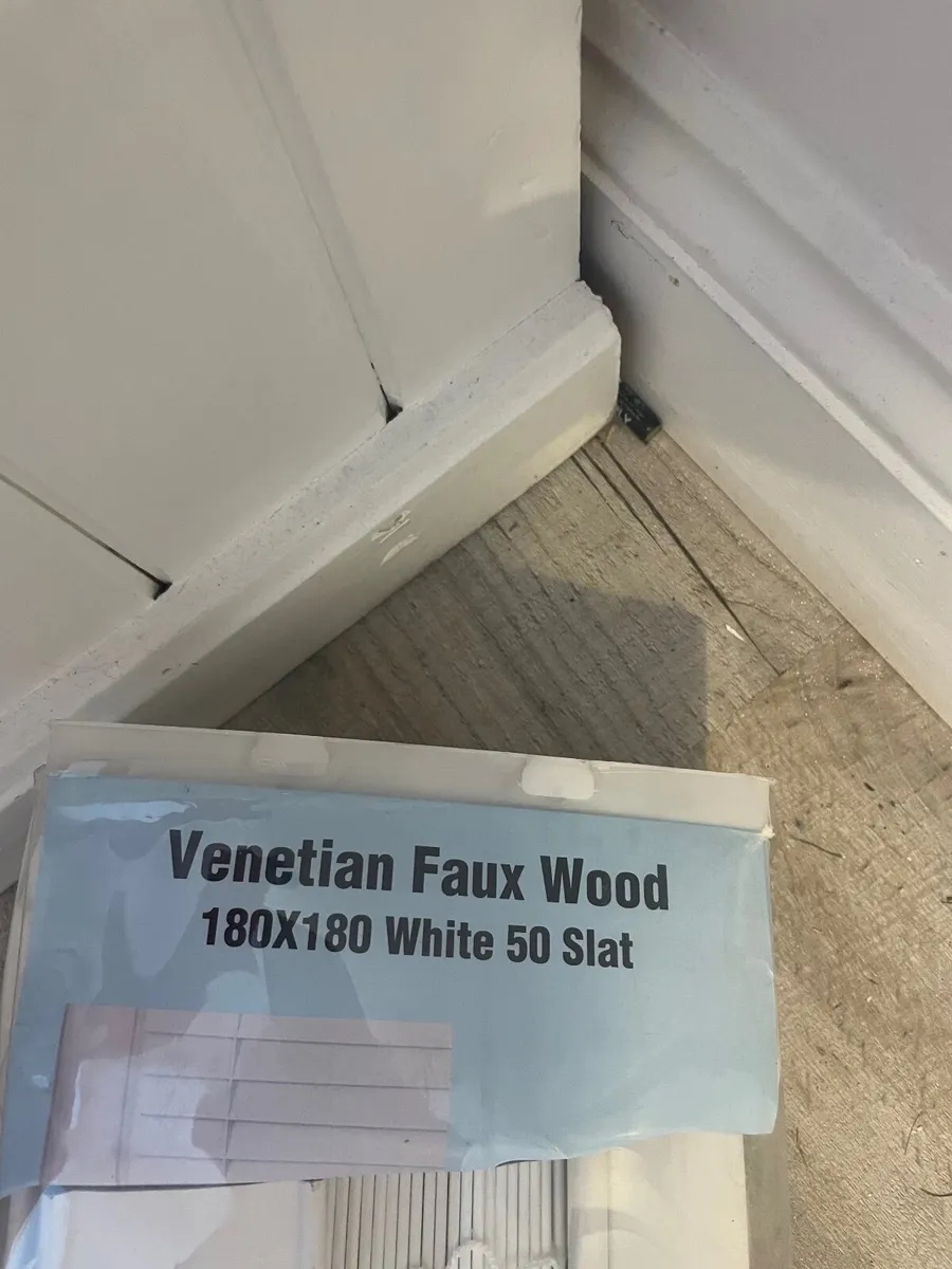 Venitian blind white - Image 1