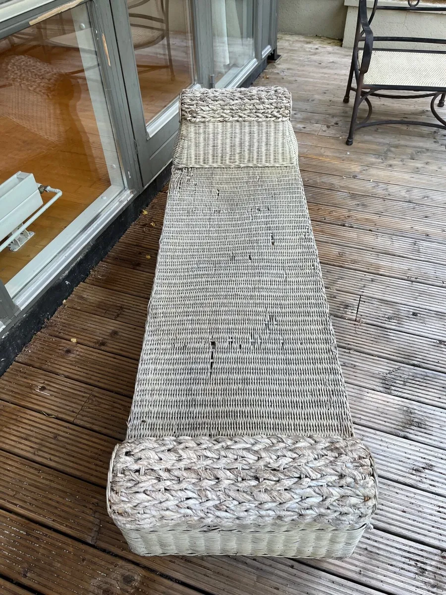 Wicker bench for free - Image 2