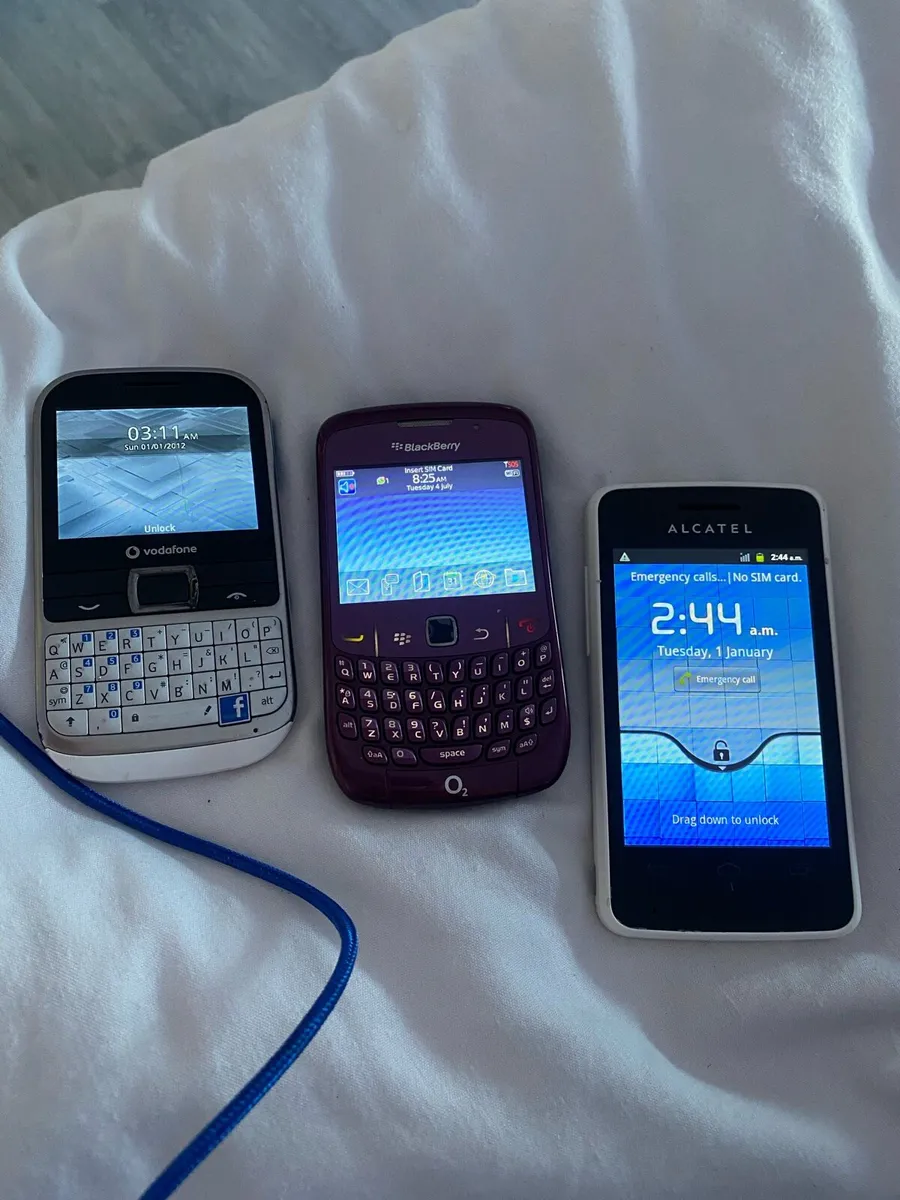 Phones - Image 2