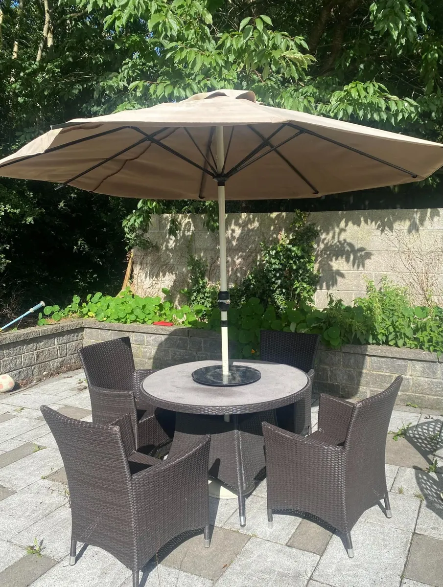 Premium 4-Seater Rattan Garden Dining Set with Par - Image 4