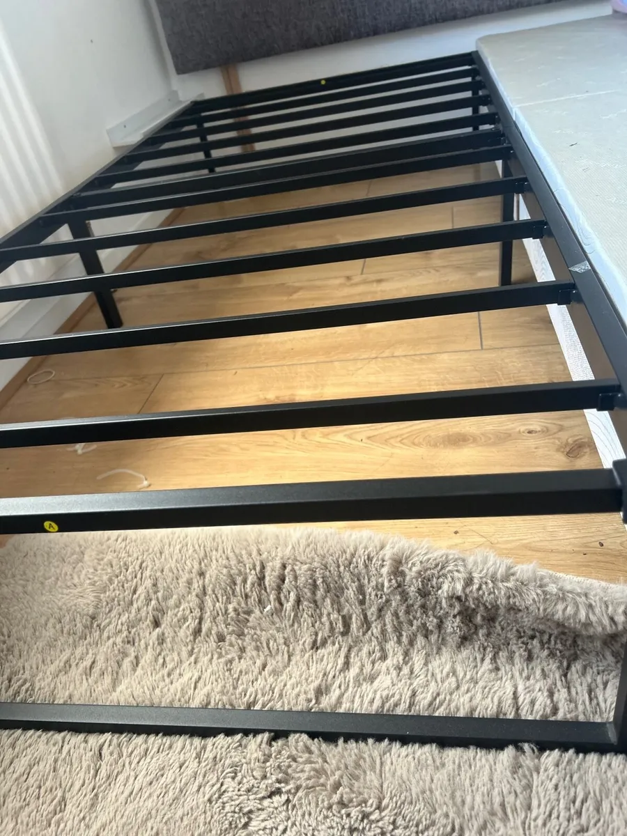 single metal bed frame - Image 2