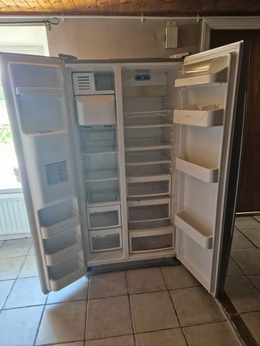 LG Side by Side Fridge - Silver - Image 2