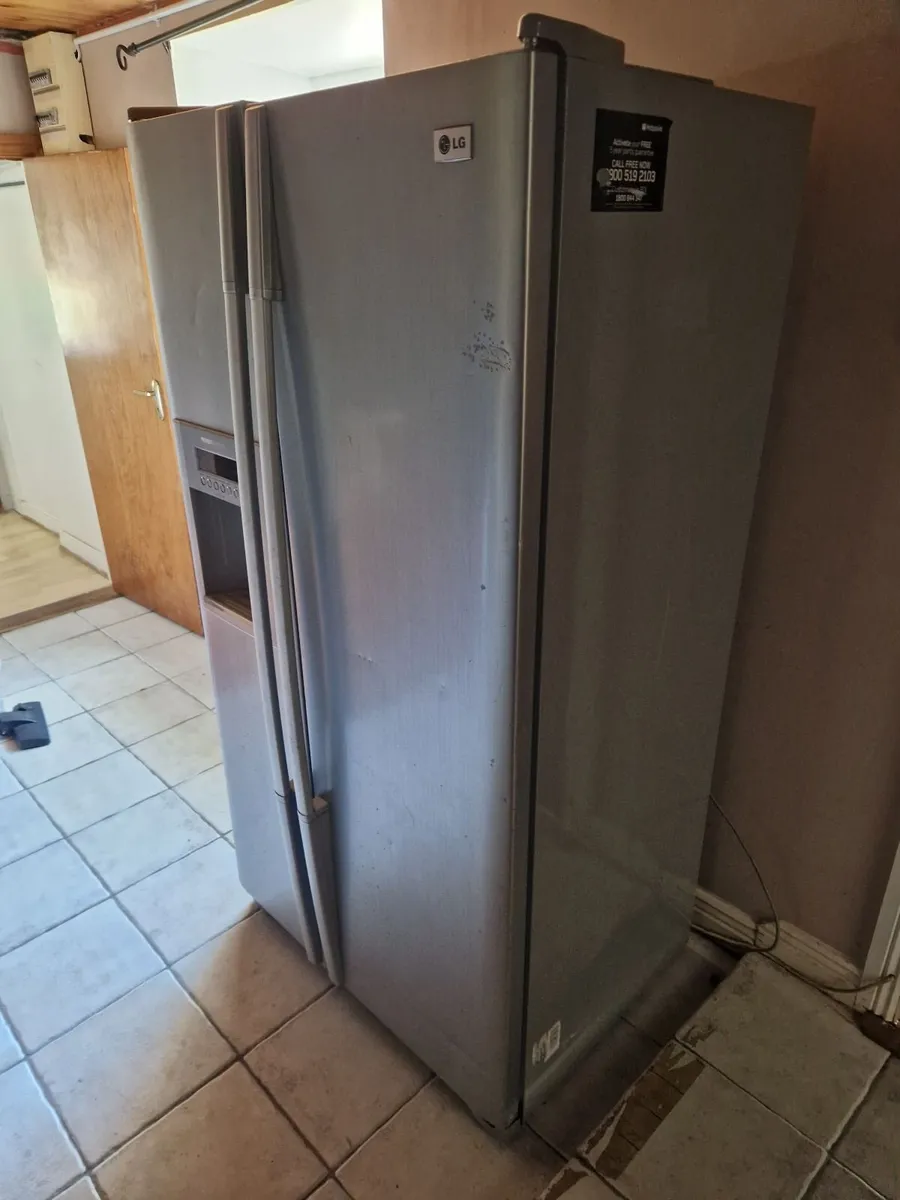 LG Side by Side Fridge - Silver - Image 3