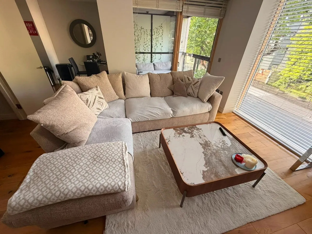 Harvey Norman Luxury Corner Sofa | 280cm x 220cm | - Image 1