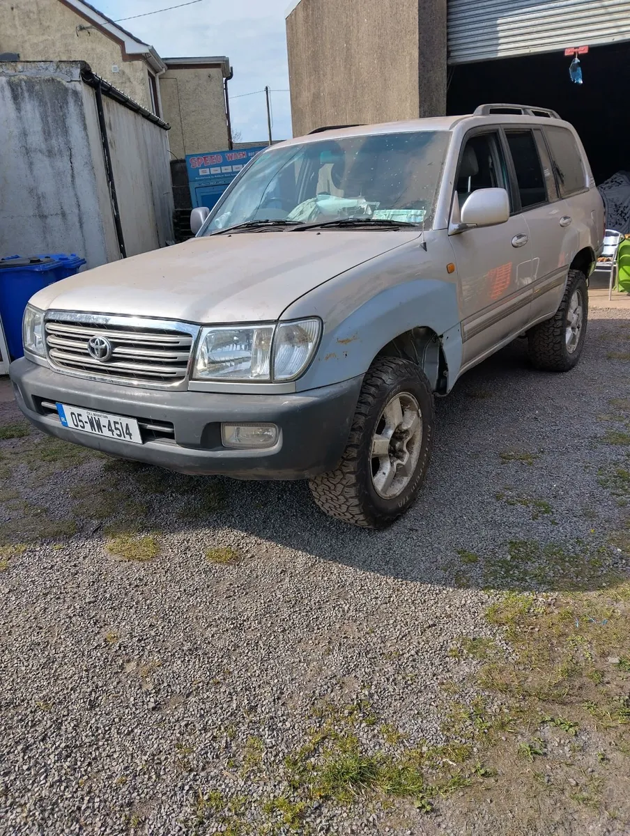 Toyota Land Cruiser Amazon 4.2 Turbo Diesel - Image 2