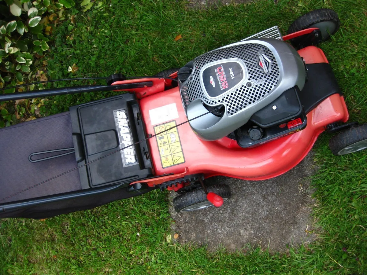 SNAPPER Briggs&Stratton 4.5HP Quality Petrol Mower - Image 3