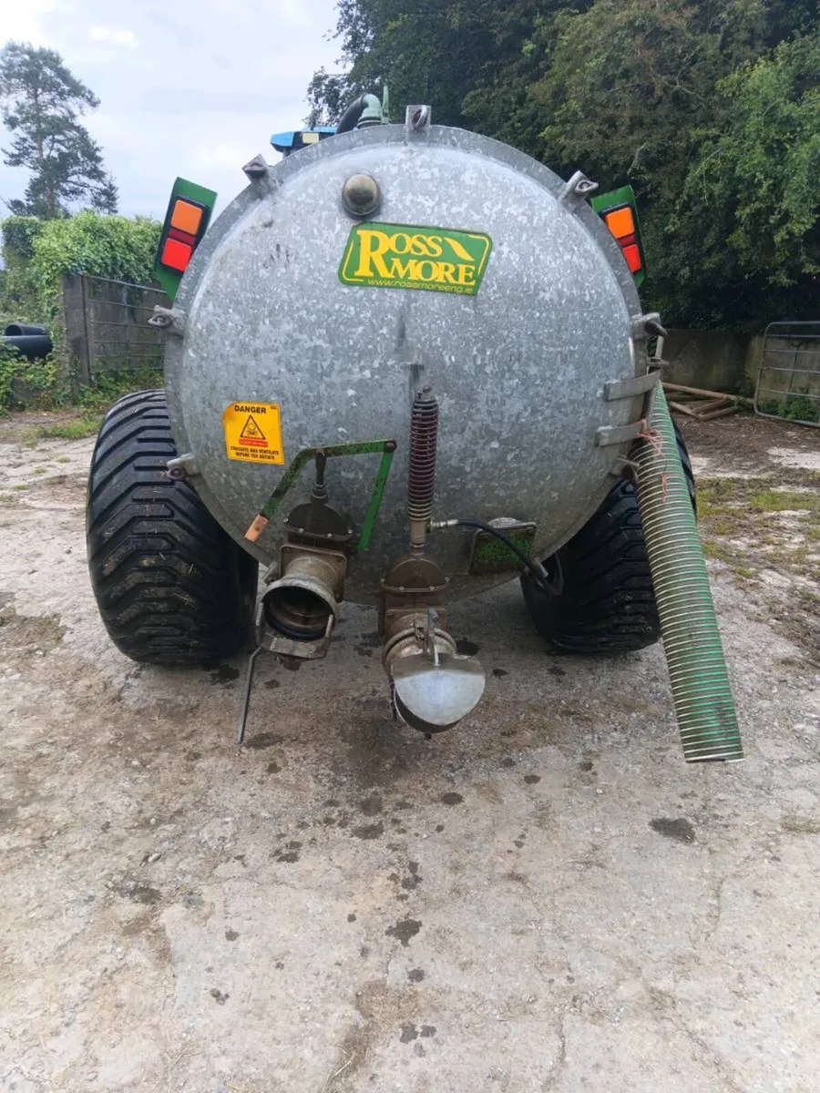 Rossmore slurry tank - Image 2