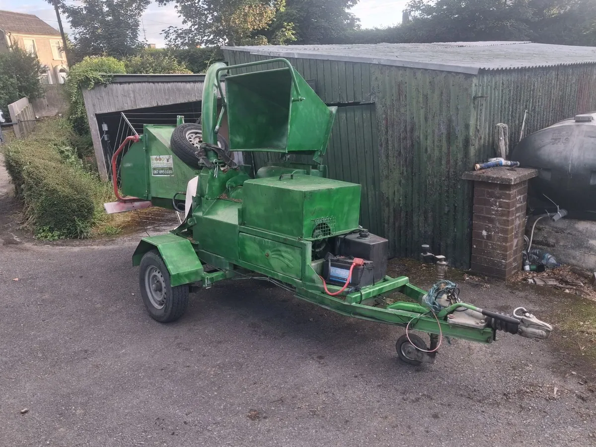 Eg for sale 6 inch woodchipper - Image 2
