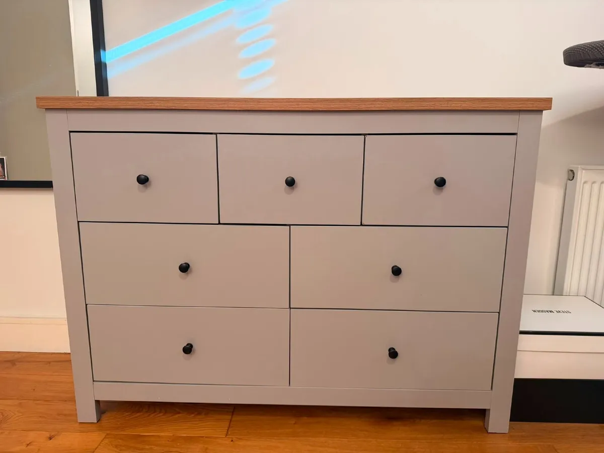 Large 7-Drawer Chest of Drawers – Excellent Condit - Image 1