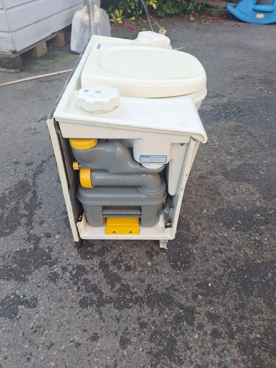 Thetford campervan toilet C400 series - Image 2
