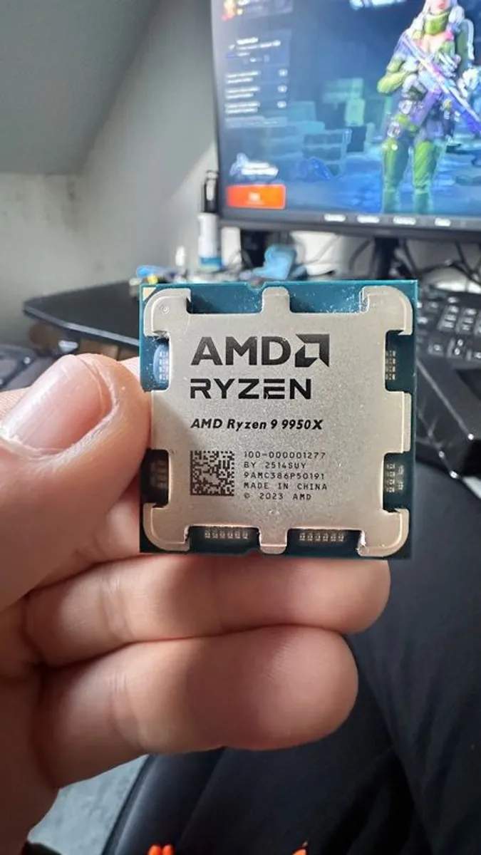 Amd Ryzen 9 9950x - Image 2