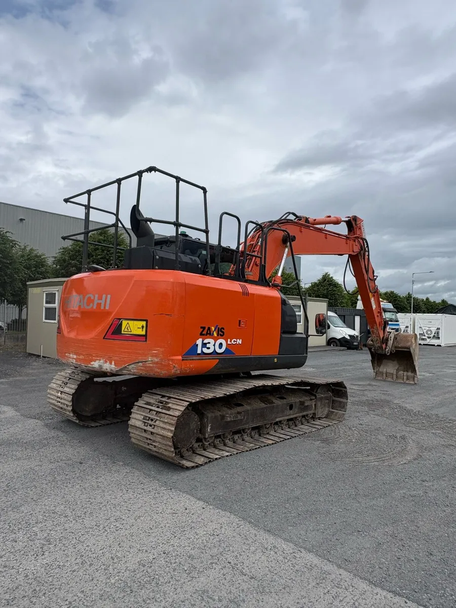 2019 hitachi 130-6 - Image 3