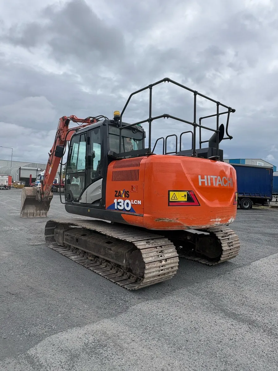 2019 hitachi 130-6 - Image 2